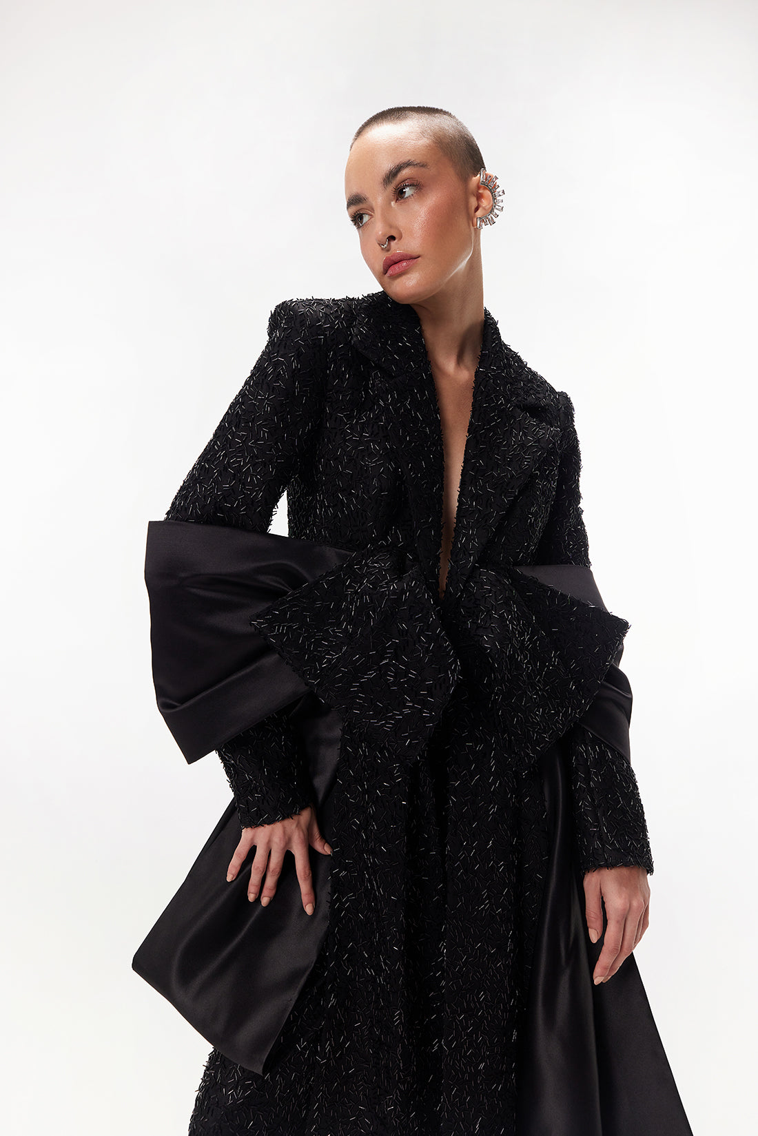 SCULPTURAL FRONT JACKET